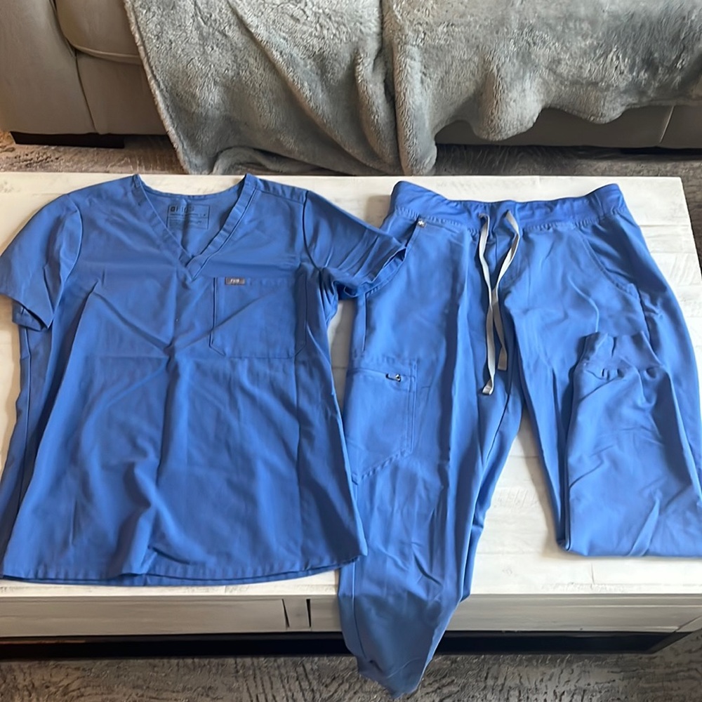 FIGS Scrubs